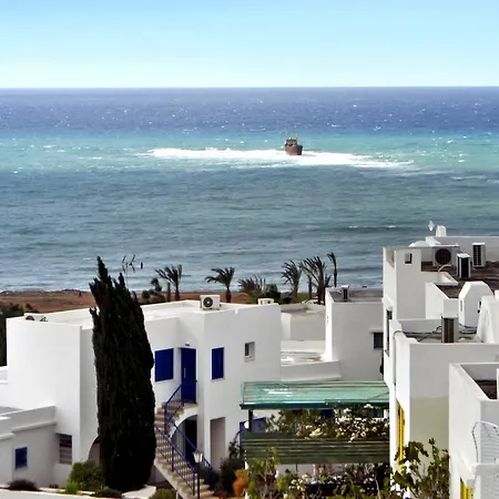 Apartment Melanos *